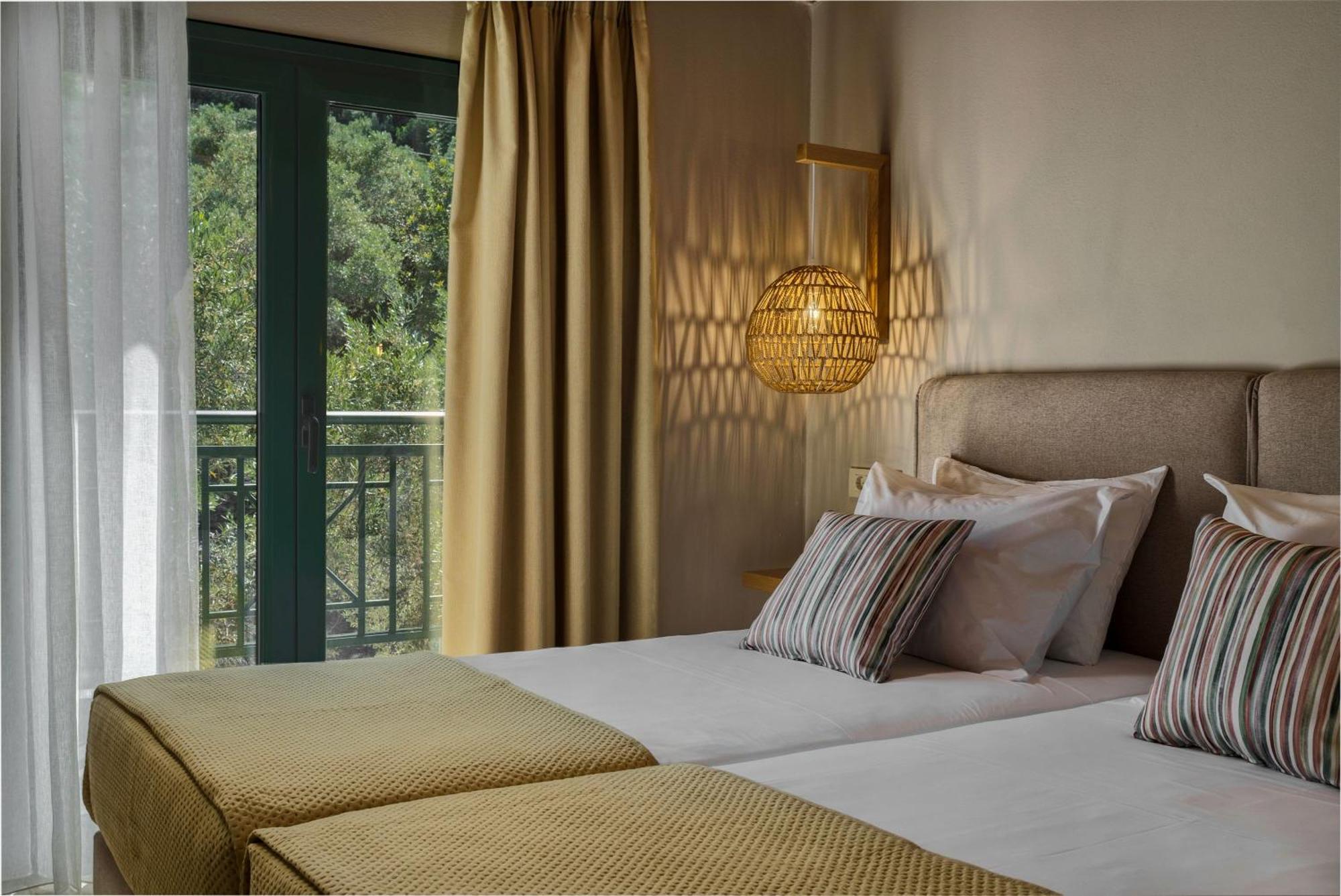 Anatoli Apartments - Tranquil Location & Stunning Views, By Zantewize Marathiás Habitación foto