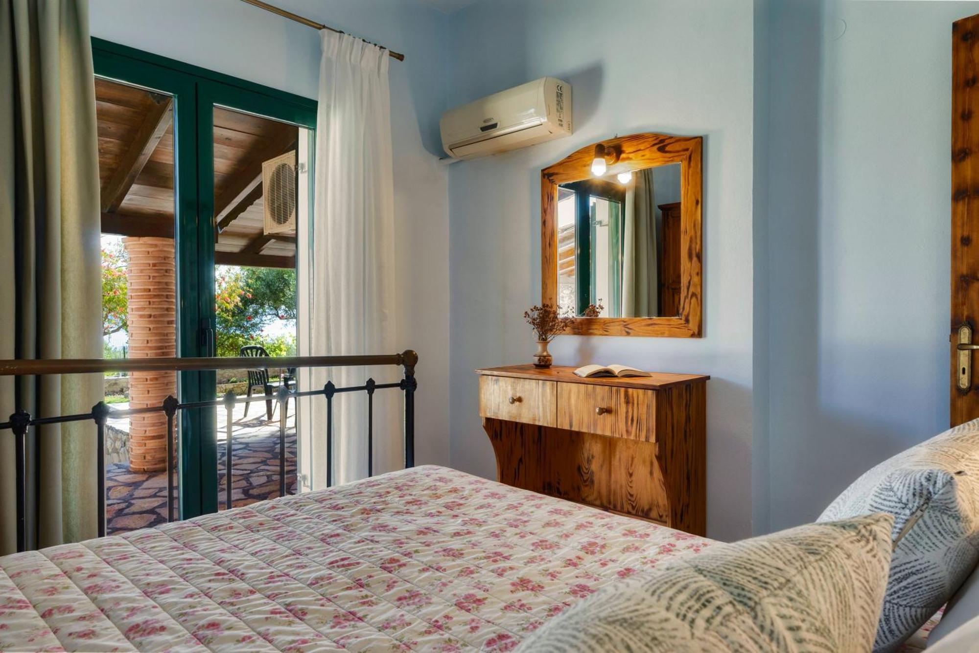 Anatoli Apartments - Tranquil Location & Stunning Views, By Zantewize Marathiás Habitación foto